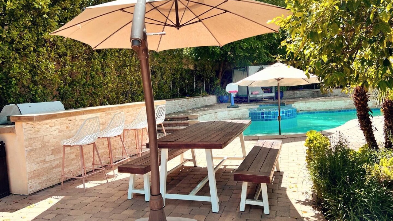 Photo of Outdoor in Tarzana