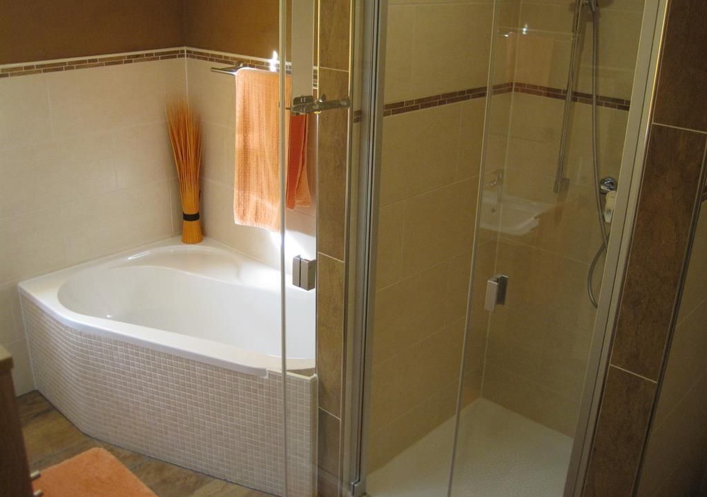 Photo of Bathroom in Alken