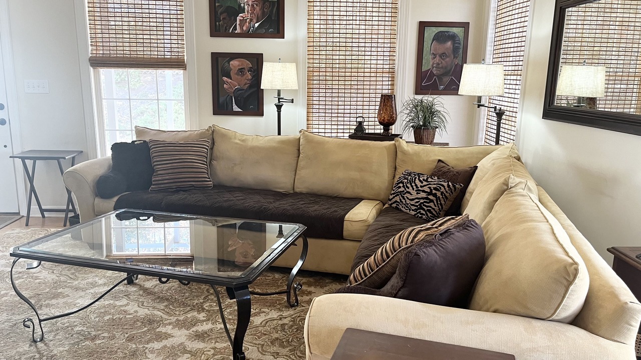 Photo of Livingroom in North Raleigh