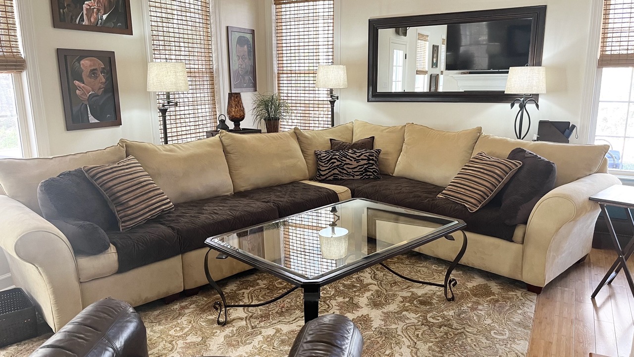 Photo of Livingroom in North Raleigh