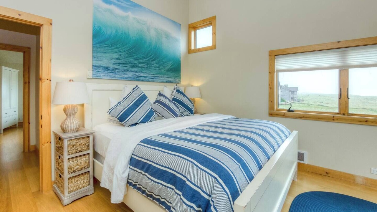 Photo of Bedroom in Manzanita