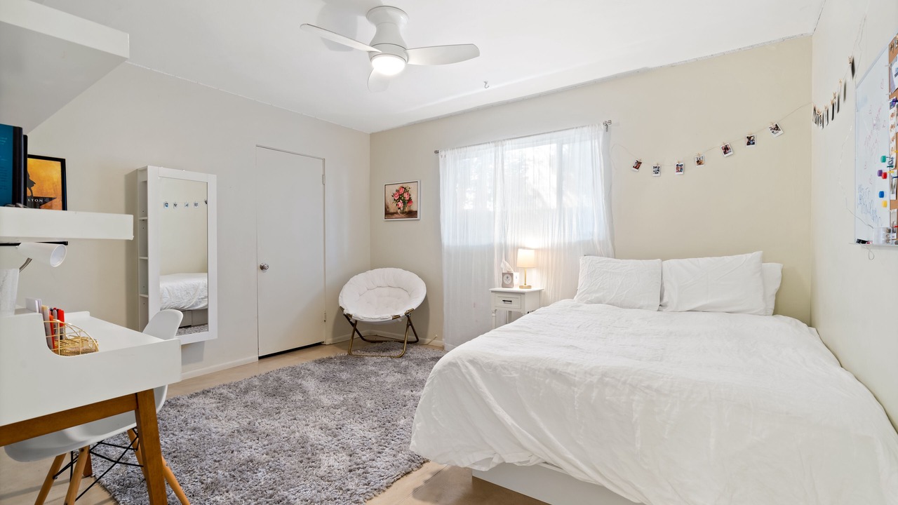 Photo of Bedroom in Sam Hughes
