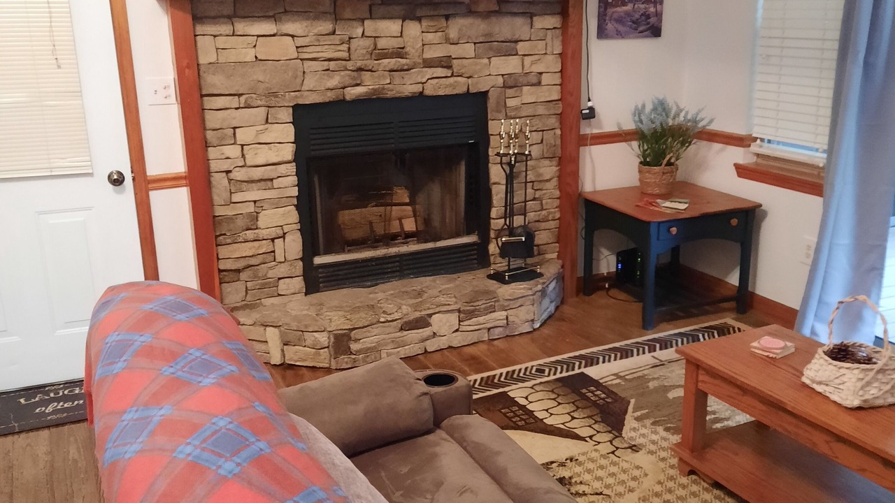 Photo of Livingroom in Hayesville