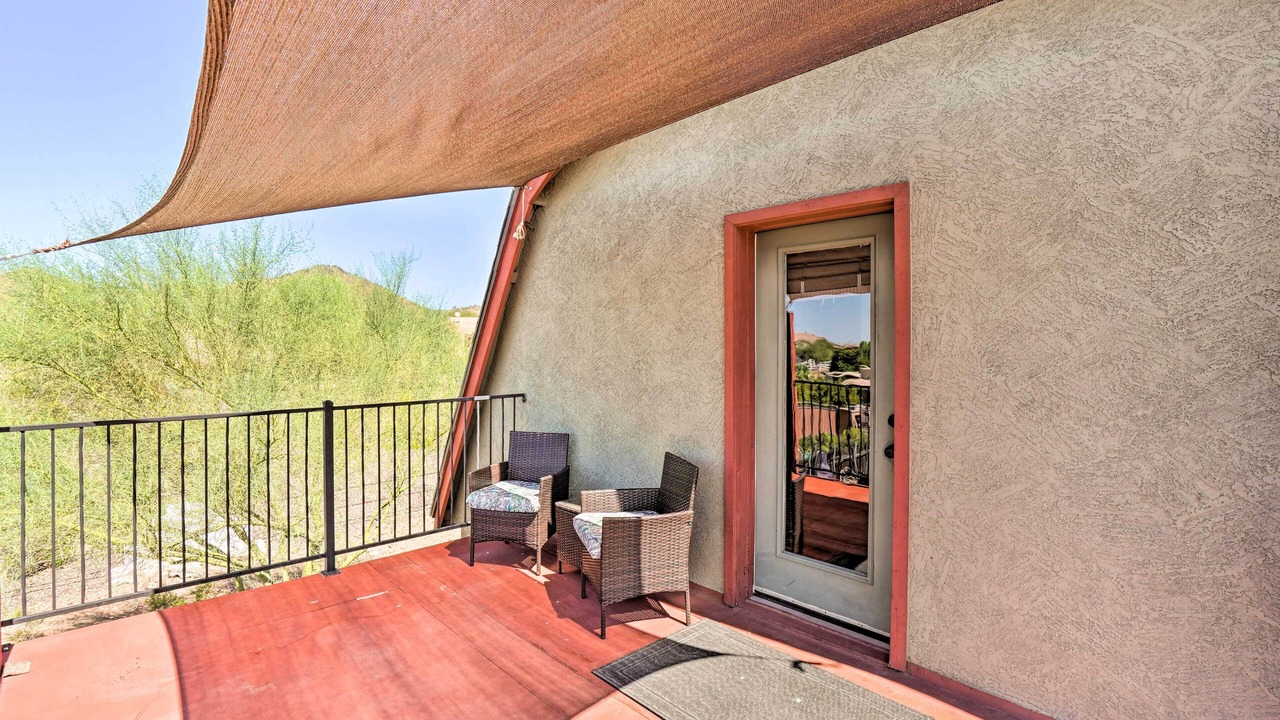 Photo of Patio Balcony in Desert View