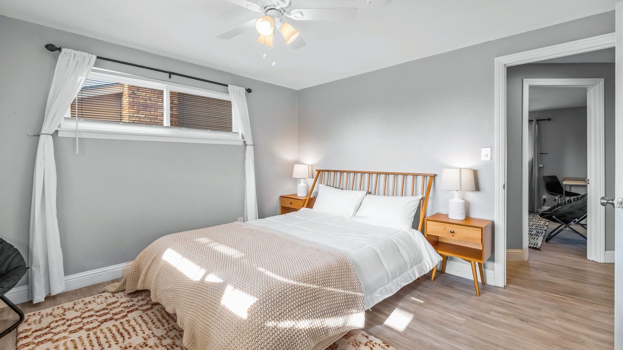 Photo of Bedroom in West University