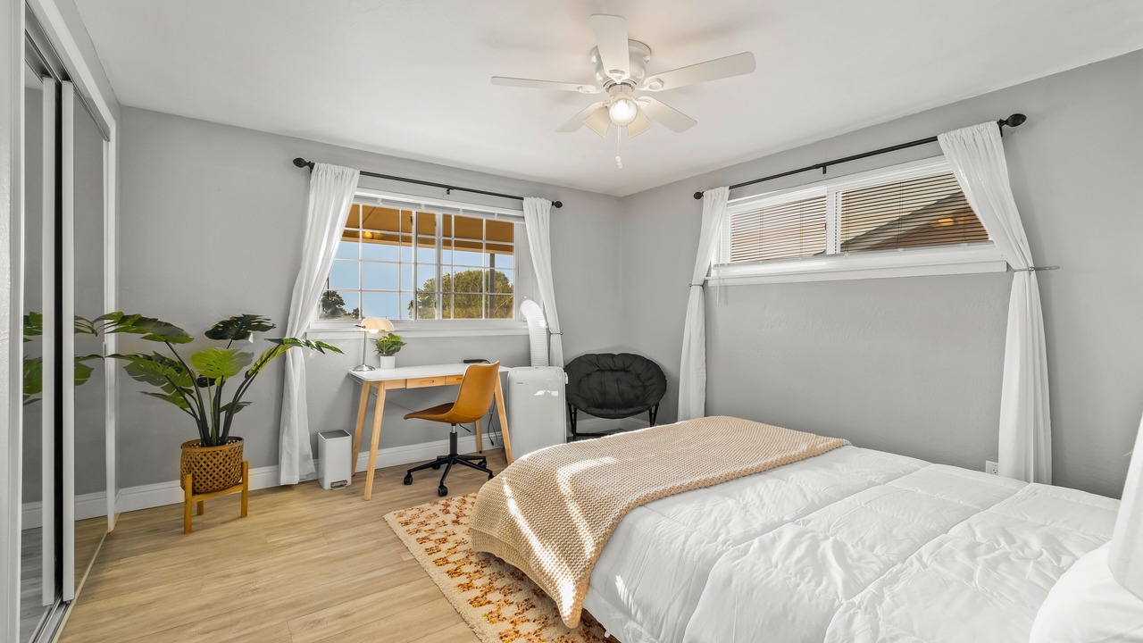 Photo of Bedroom in West University