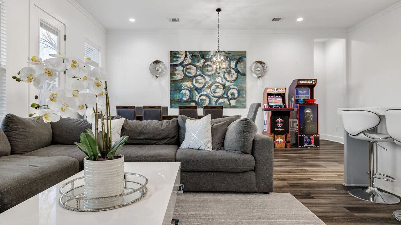 Photo of Livingroom in West Dallas