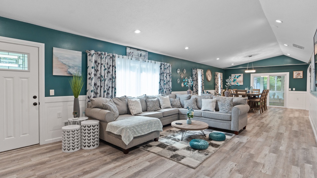 Photo of Livingroom in Kingston