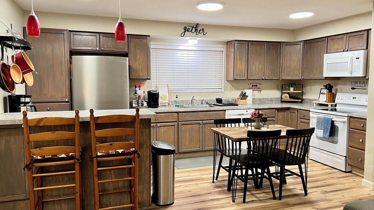 Photo of Kitchen in Midtown Anchorage