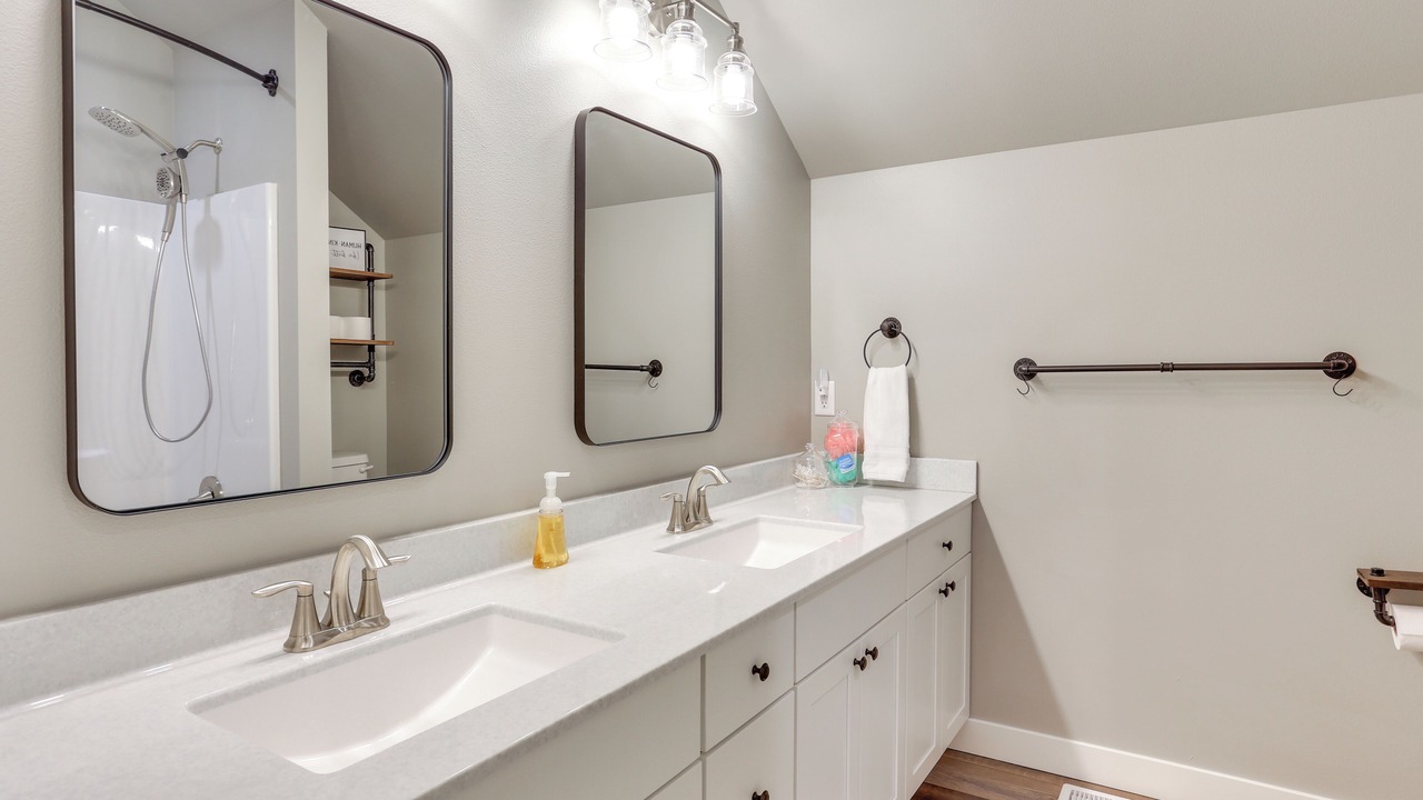 Photo of Bathroom in Spearfish