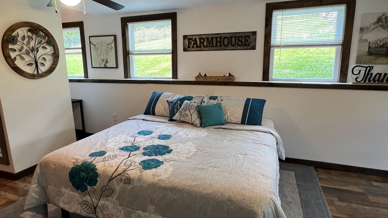 Photo of Bedroom in Gap Mills
