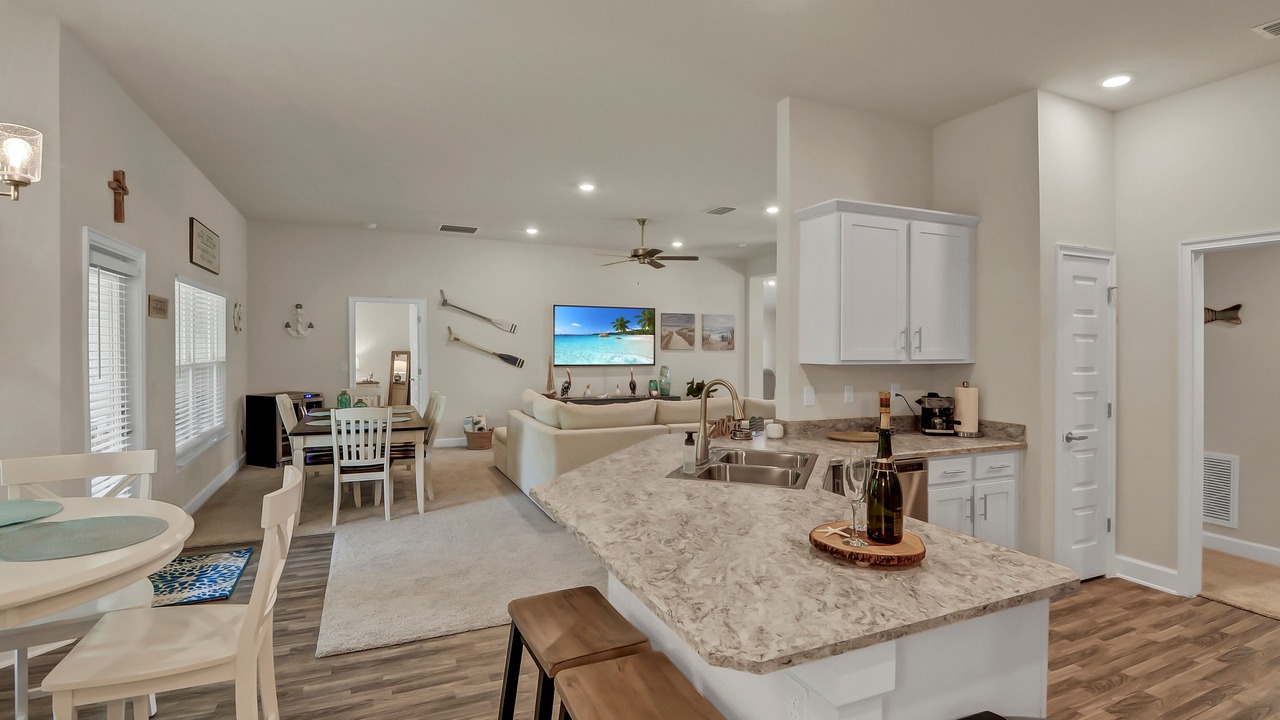 Photo of Kitchen in Sebastian Highlands