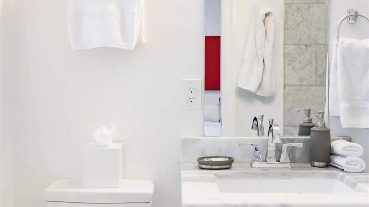 Photo of Bathroom in Cardozo