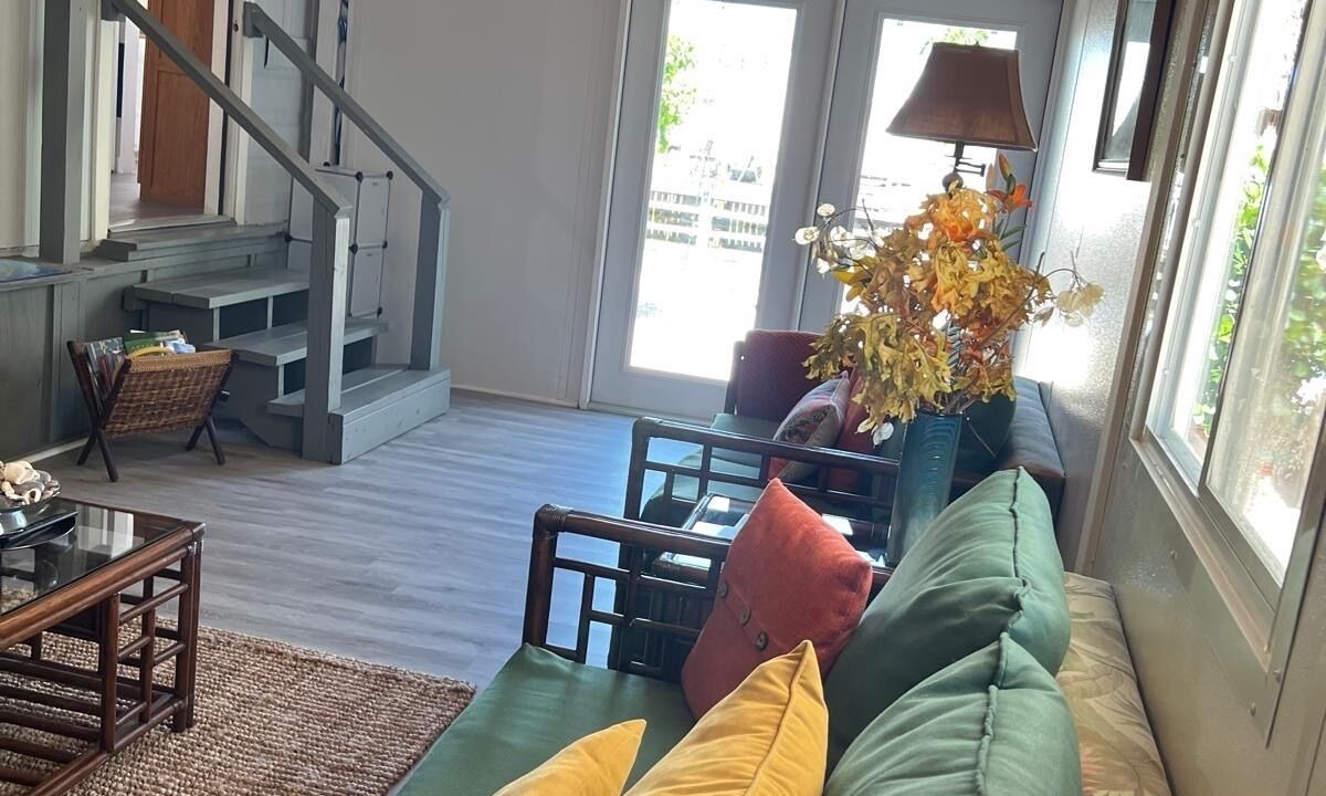 Photo of Livingroom in Sexton Cove Estates