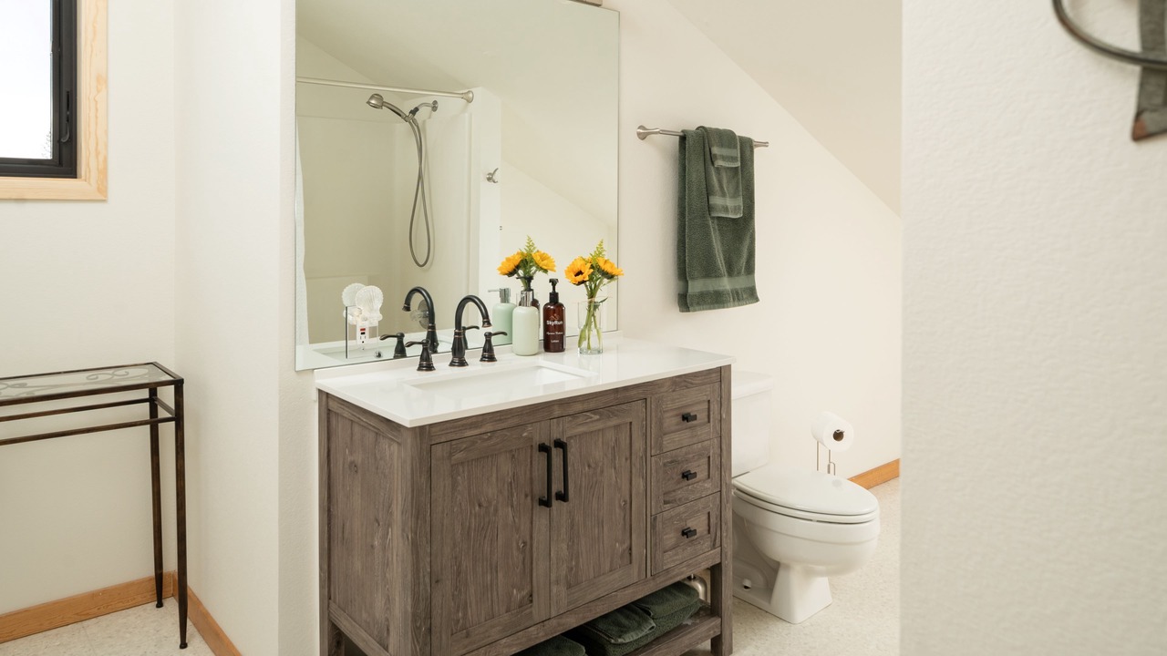 Photo of Bathroom in Coal Creek