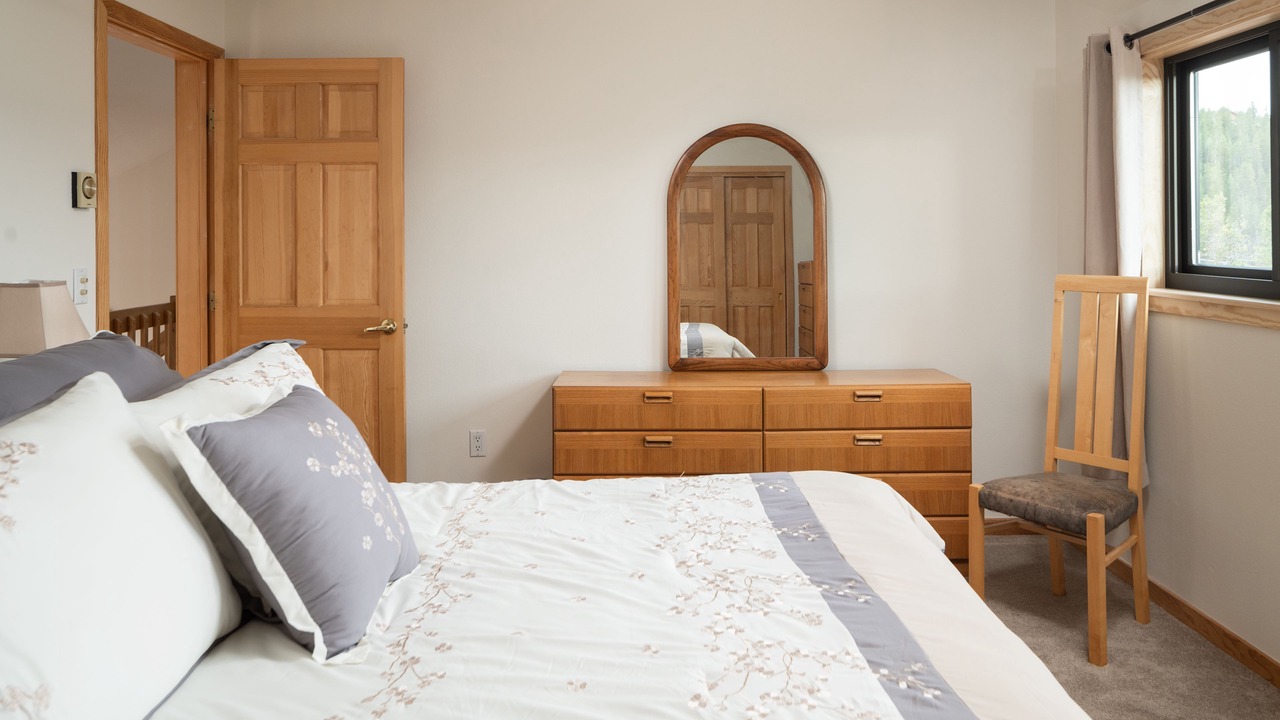 Photo of Bedroom in Coal Creek