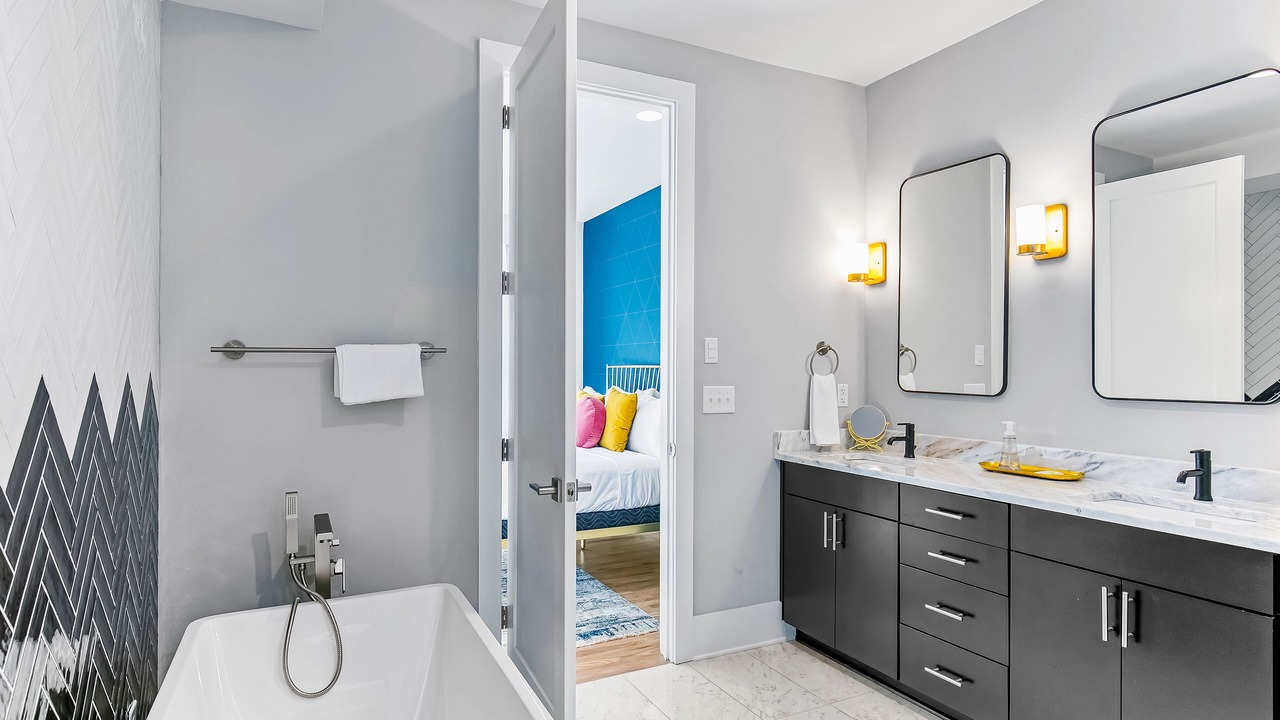 Photo of Bathroom in Hadley - Washington