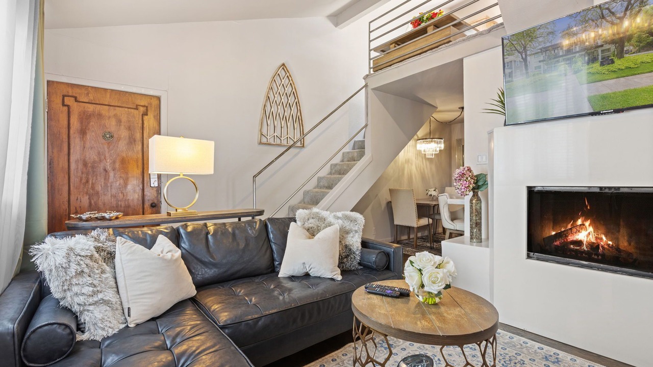 Photo of Livingroom in Old East Dallas