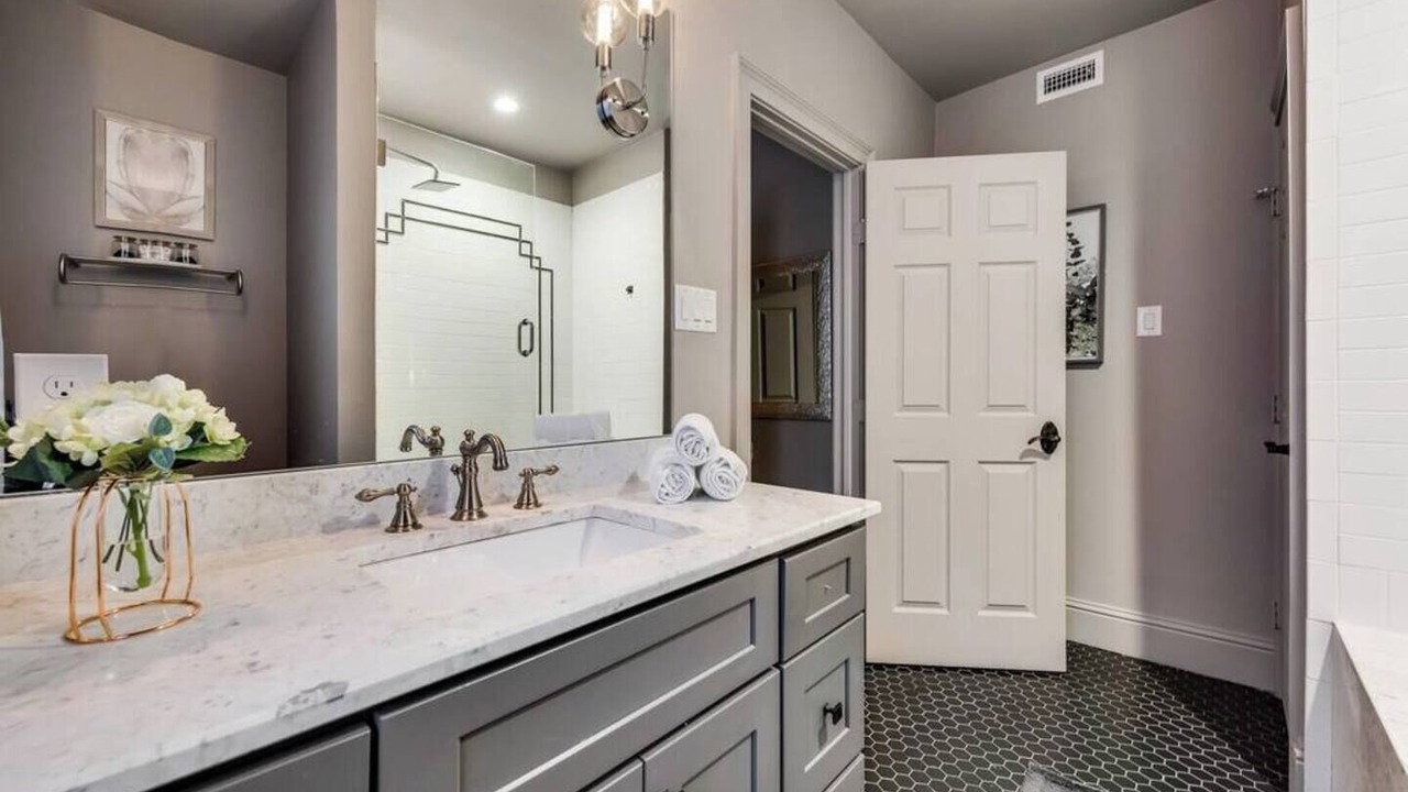 Photo of Bathroom in Old East Dallas
