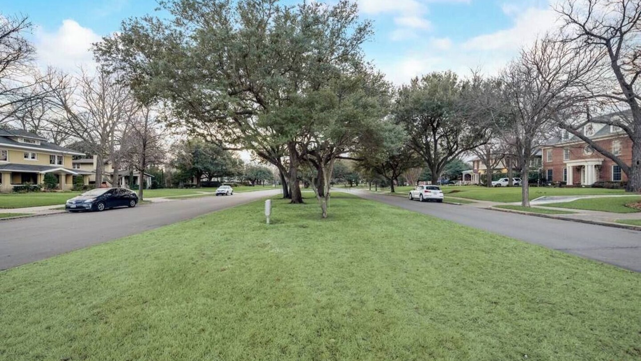 Photo of Others in Old East Dallas