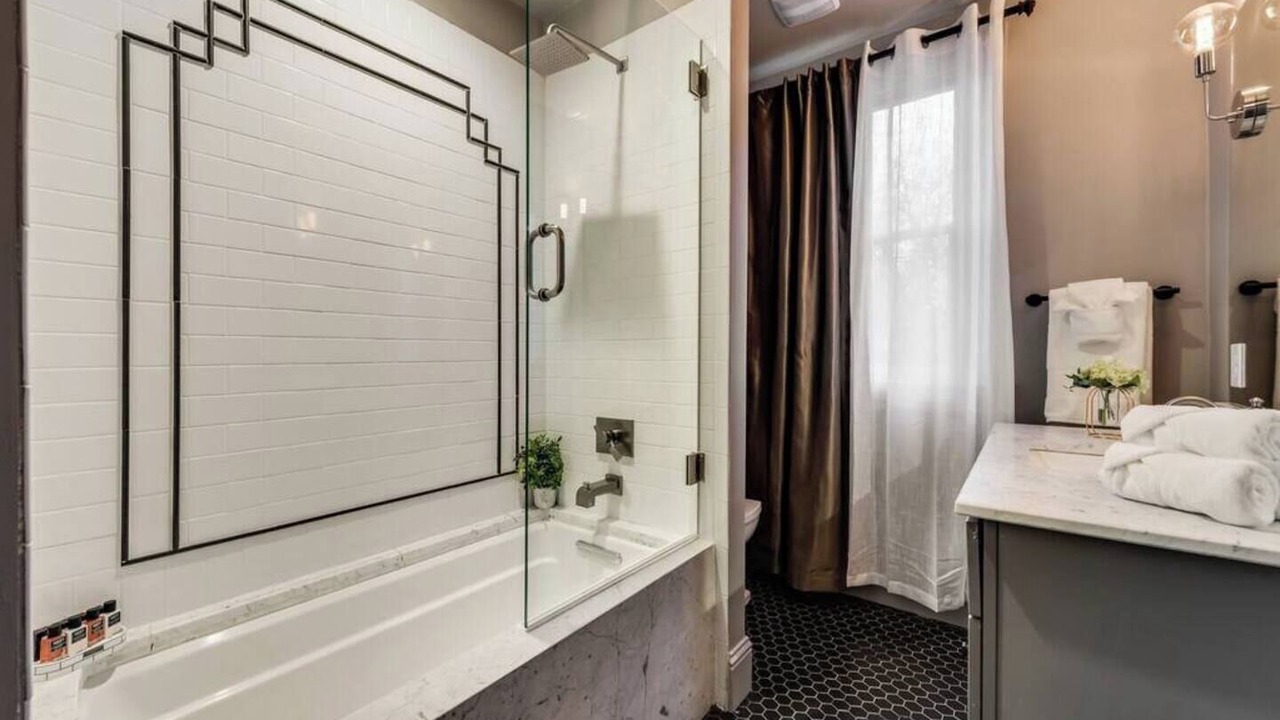 Photo of Bathroom in Old East Dallas