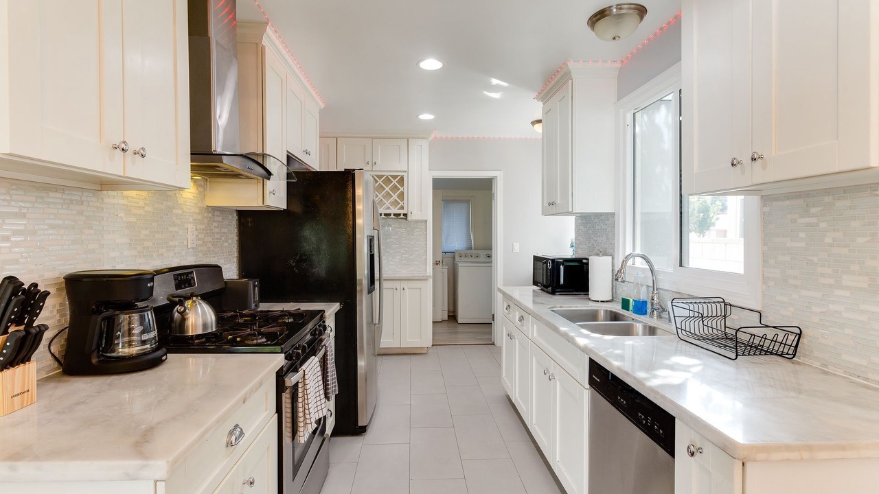 Photo of Kitchen in Reseda
