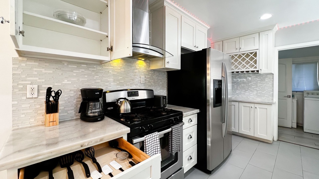 Photo of Kitchen in Reseda