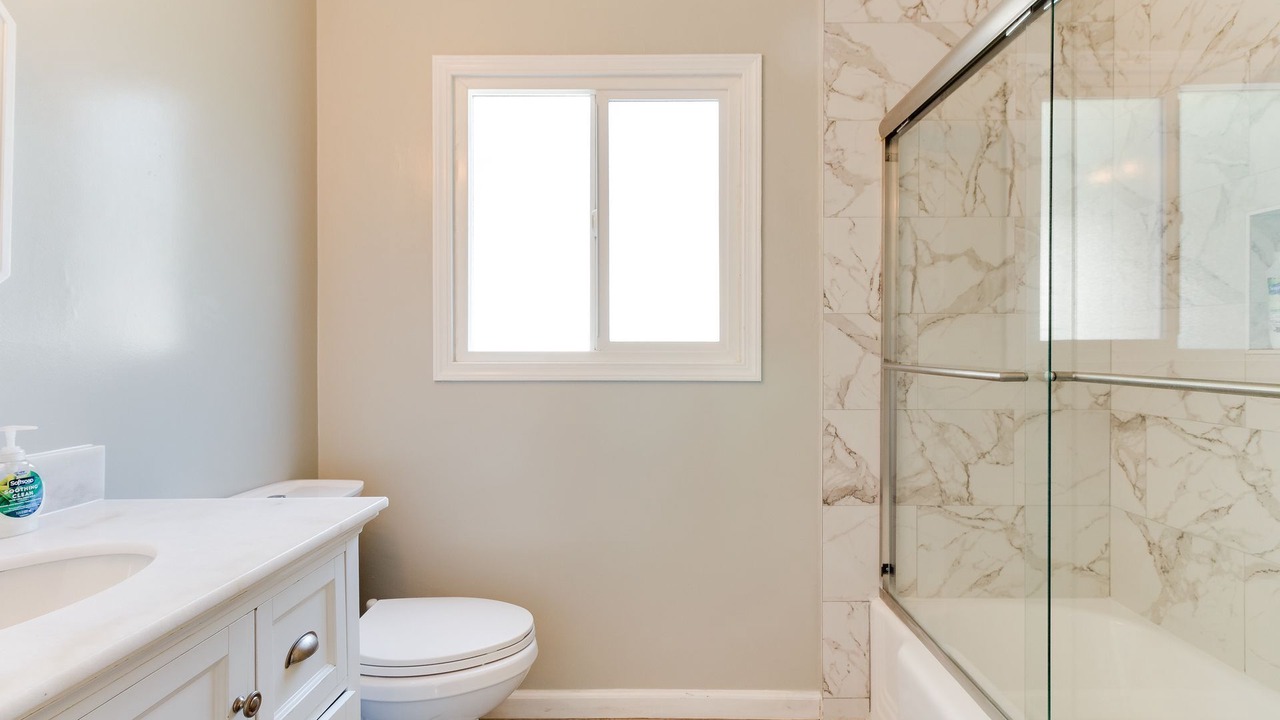 Photo of Bathroom in Reseda