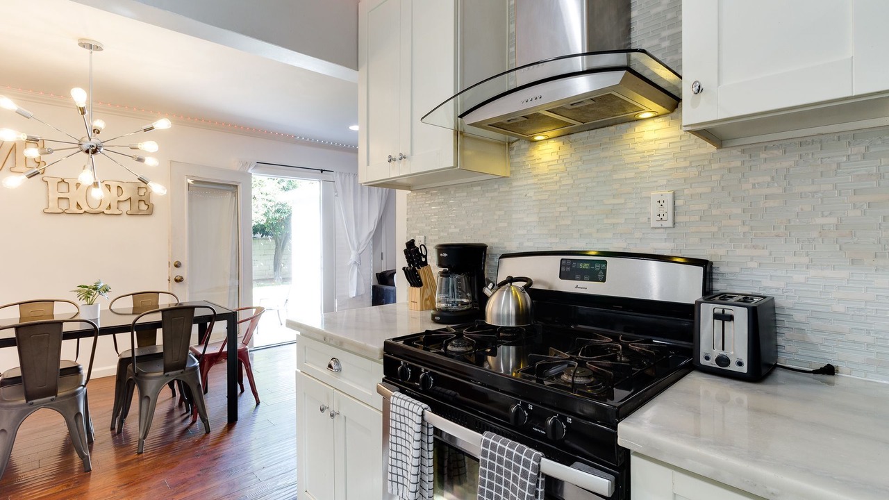 Photo of Kitchen in Reseda