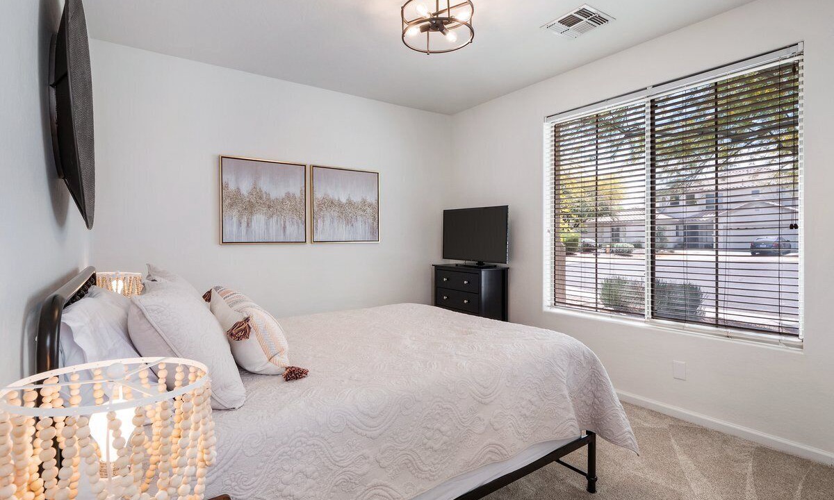 Photo of Bedroom in Cooper Commons