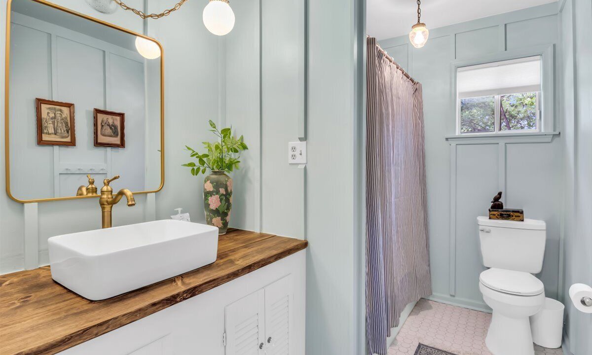 Photo of Bathroom in Merifield Acres