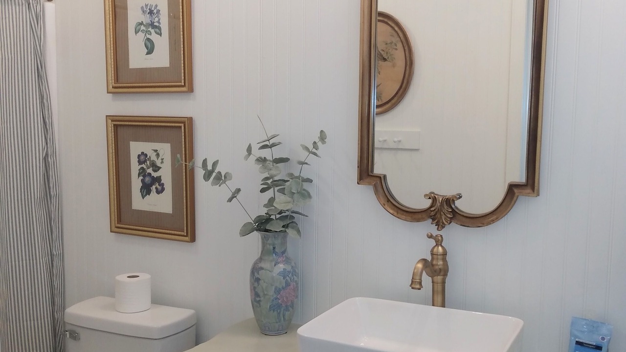 Photo of Bathroom in Merifield Acres