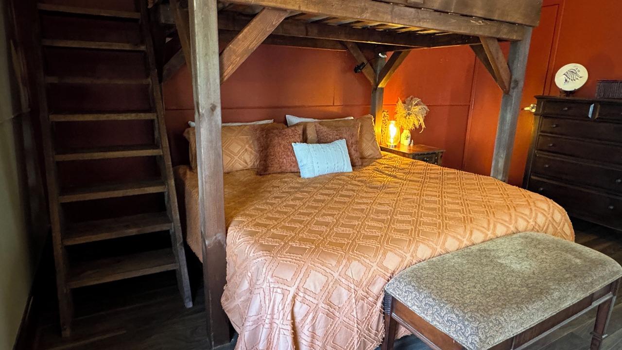 Photo of Bedroom in Elora