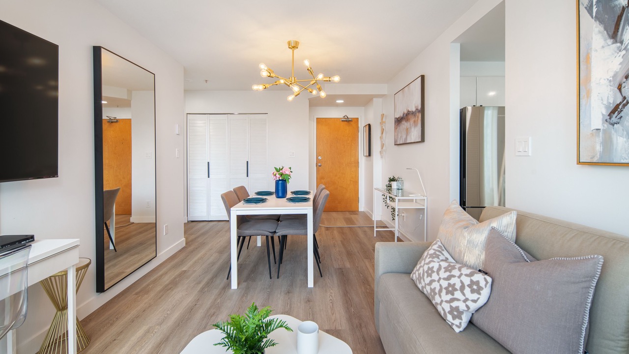 Photo of Livingroom in Coal Harbour
