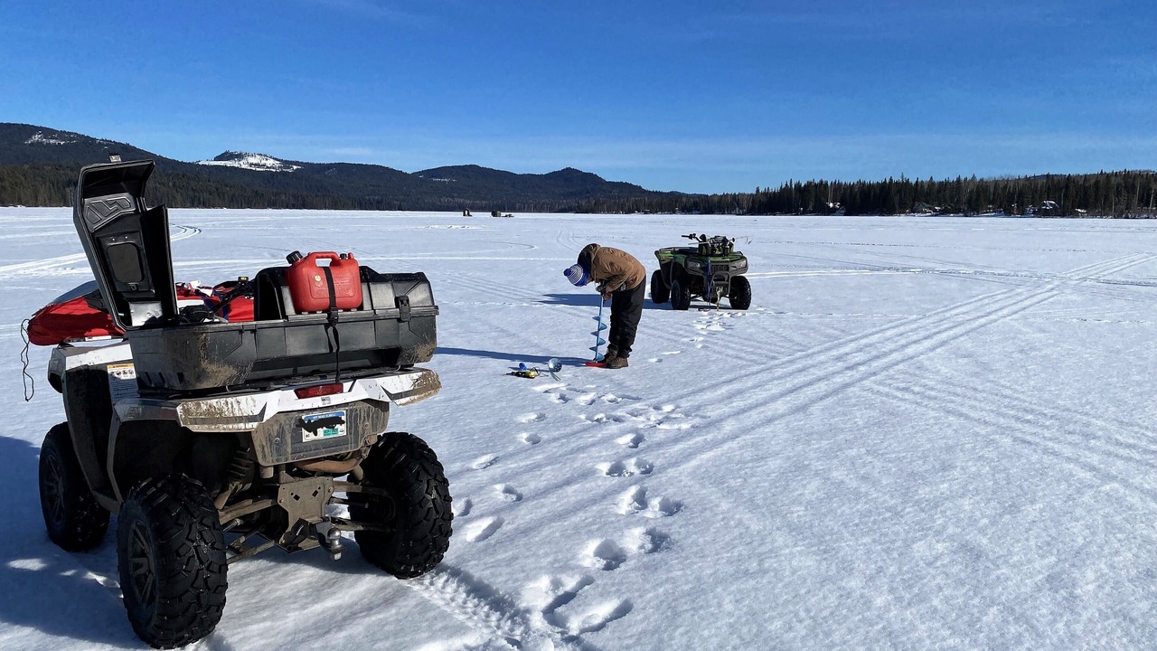 Photo of Others in Deka Lake