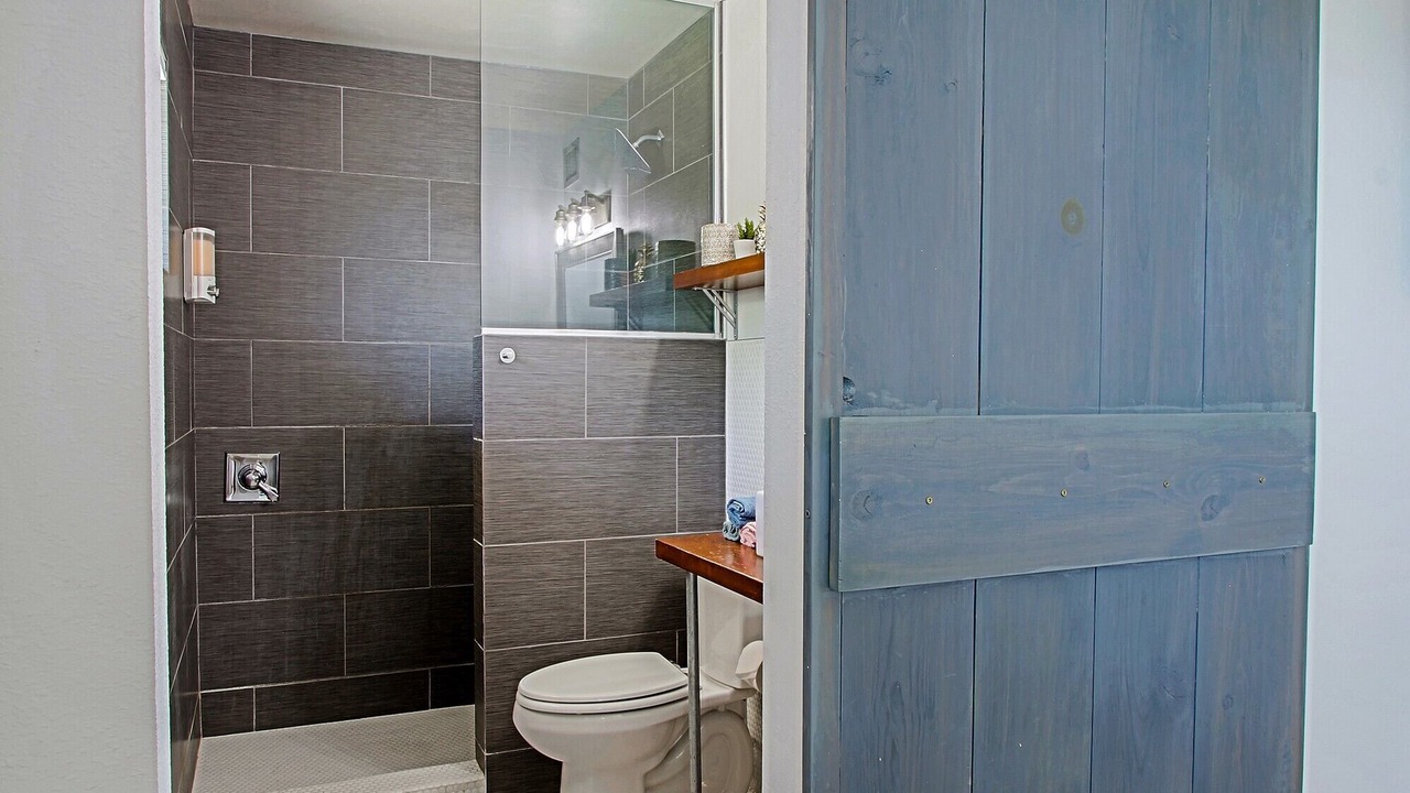 Photo of Bathroom in Village Grove