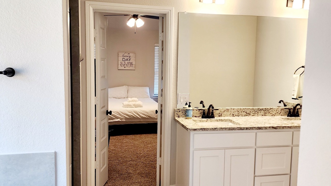 Photo of Bathroom in Corsicana