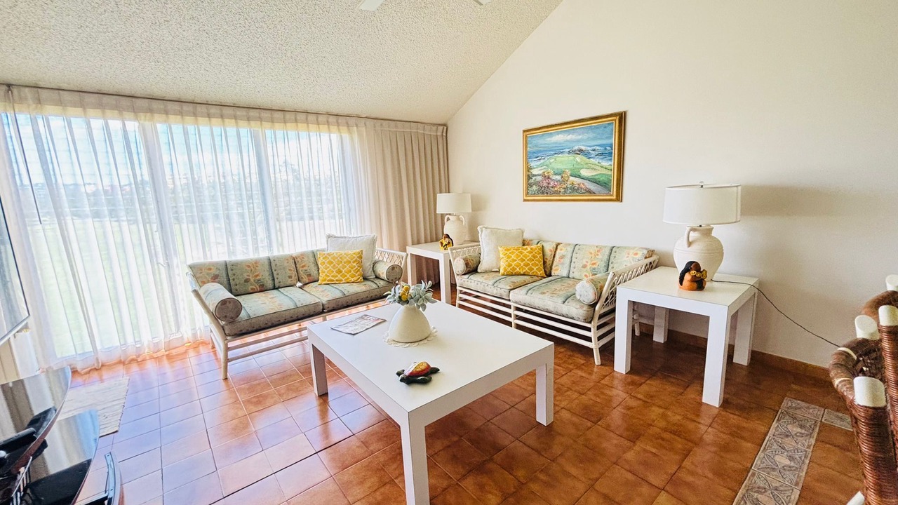 Photo of Livingroom in Candelero Abajo