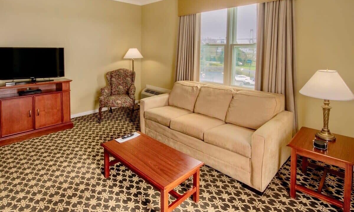 Photo of Livingroom in Jamestown