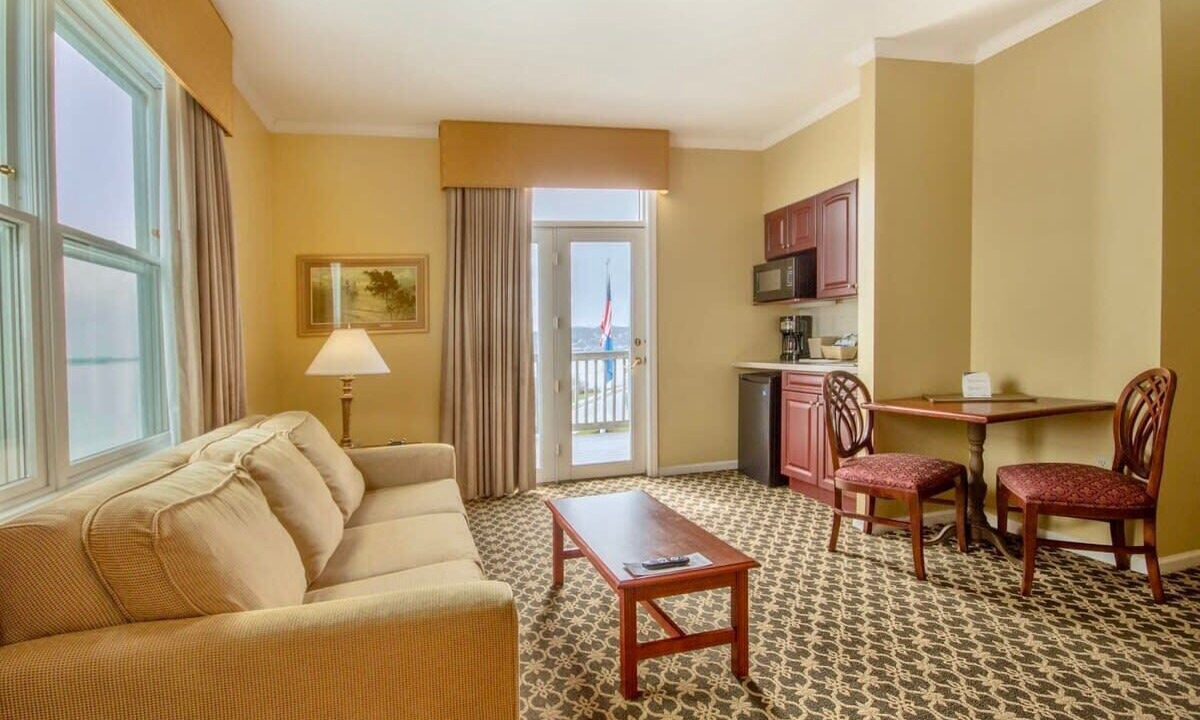 Photo of Livingroom in Jamestown