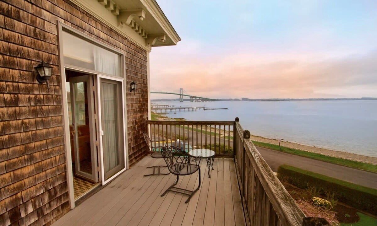 Photo of Patio Balcony in Jamestown