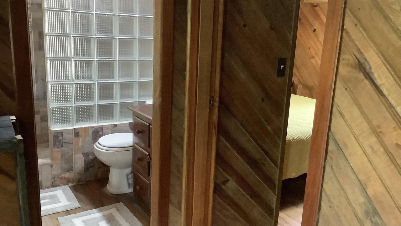 Photo of Bathroom in Antoneys Cay