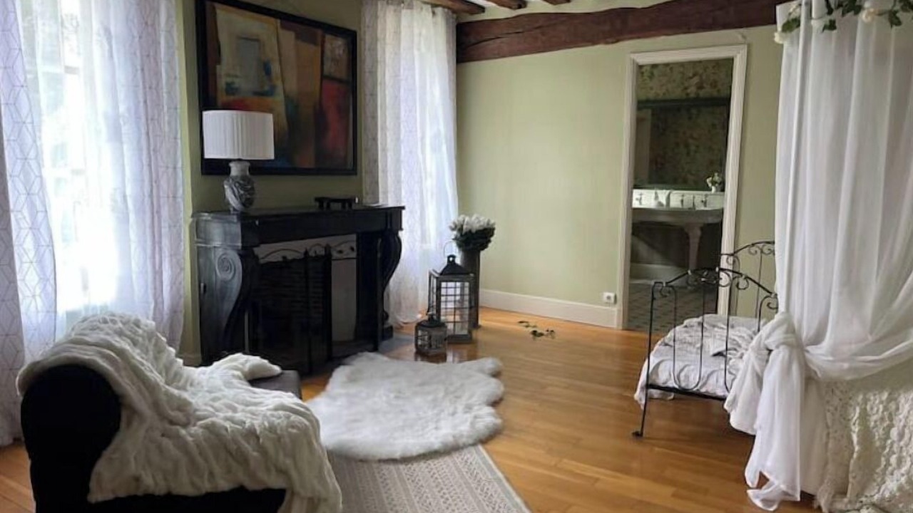 Photo of Bedroom in Dreux