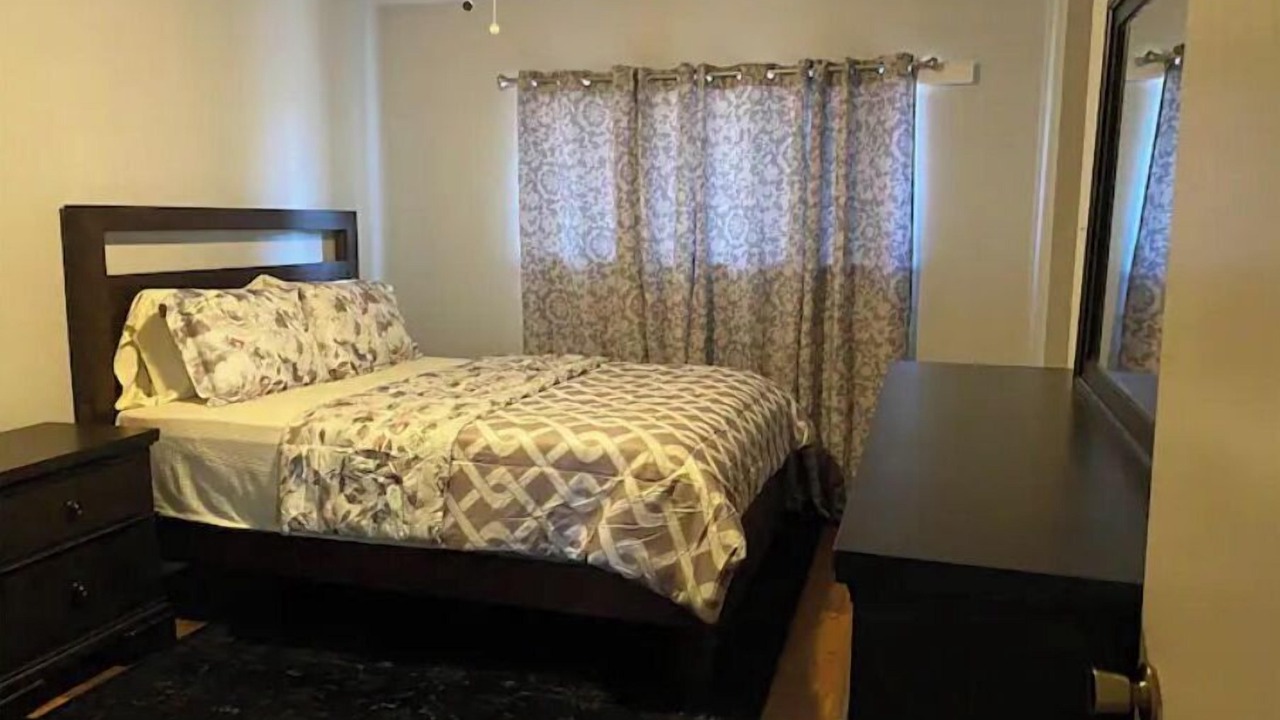 Photo of Bedroom in Garland