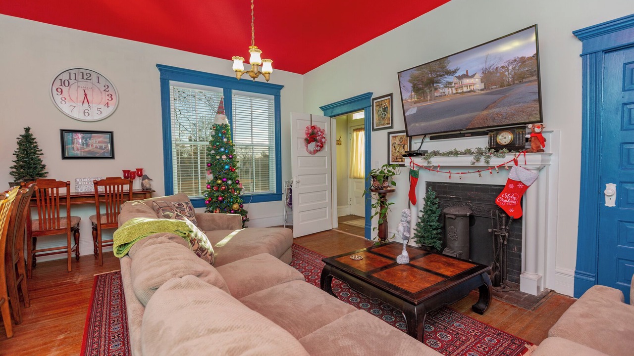 Photo of Livingroom in Blackstone