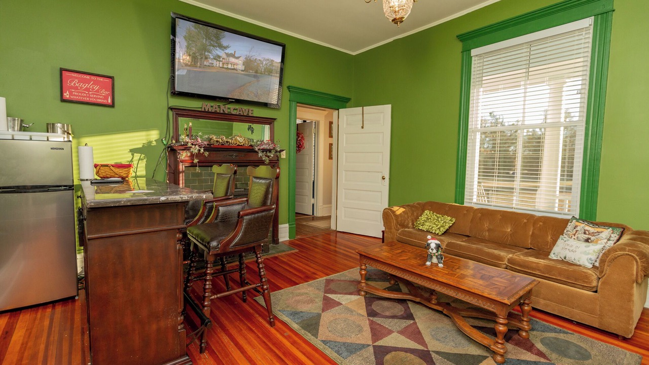 Photo of Livingroom in Blackstone