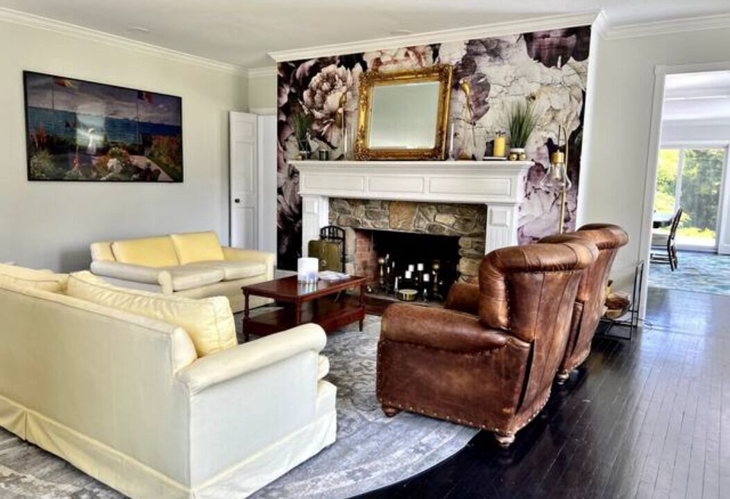 Photo of Livingroom in Charlestown