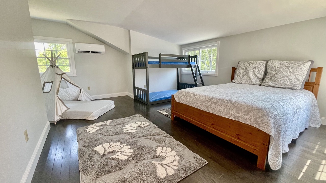 Photo of Bedroom in Charlestown