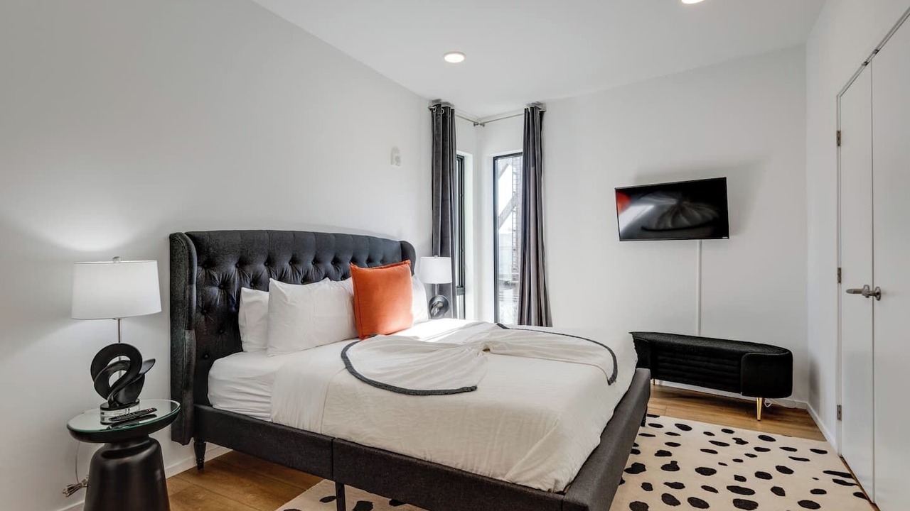 Photo of Bedroom in North Capitol