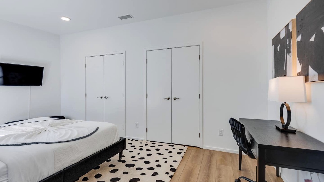 Photo of Bedroom in North Capitol